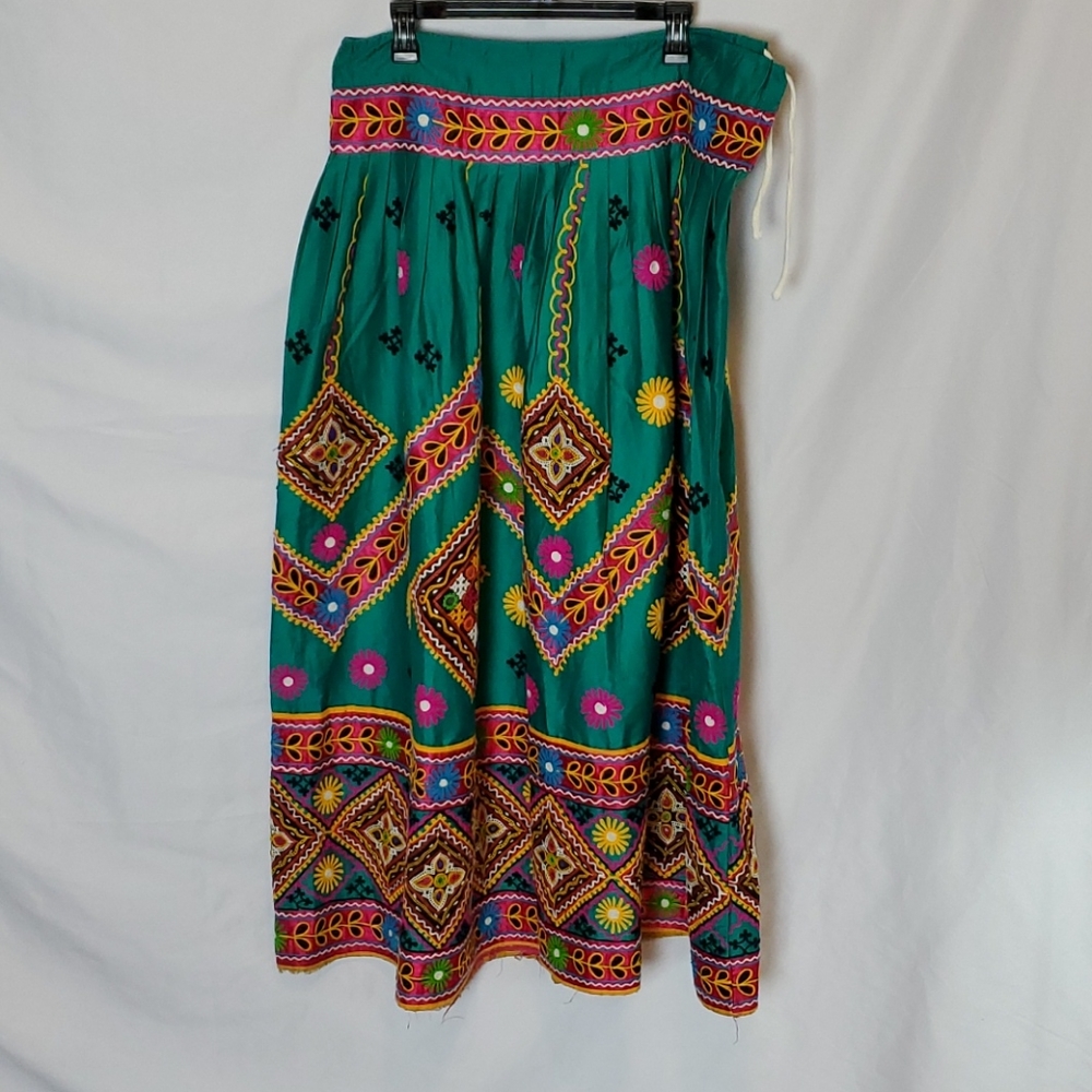 Embroidered maxi skirt, 100% cotton, India